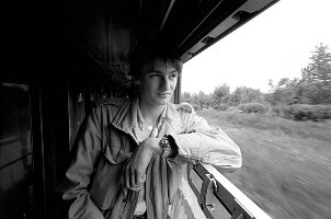 Rodolfe me Photographie à la Fenetre avec mon Leica